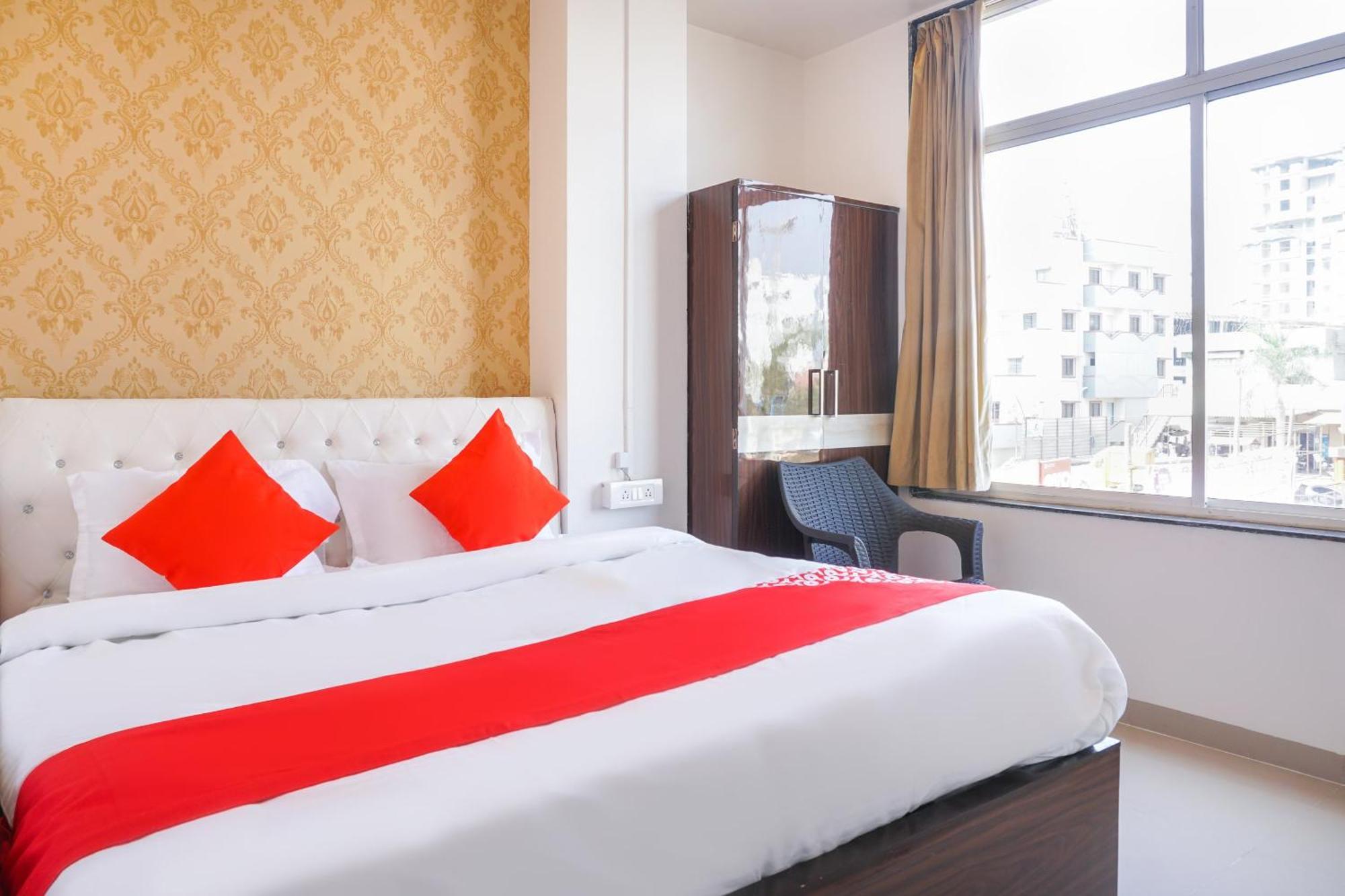 Hotel O Nitya Executive Phursungi Dış mekan fotoğraf