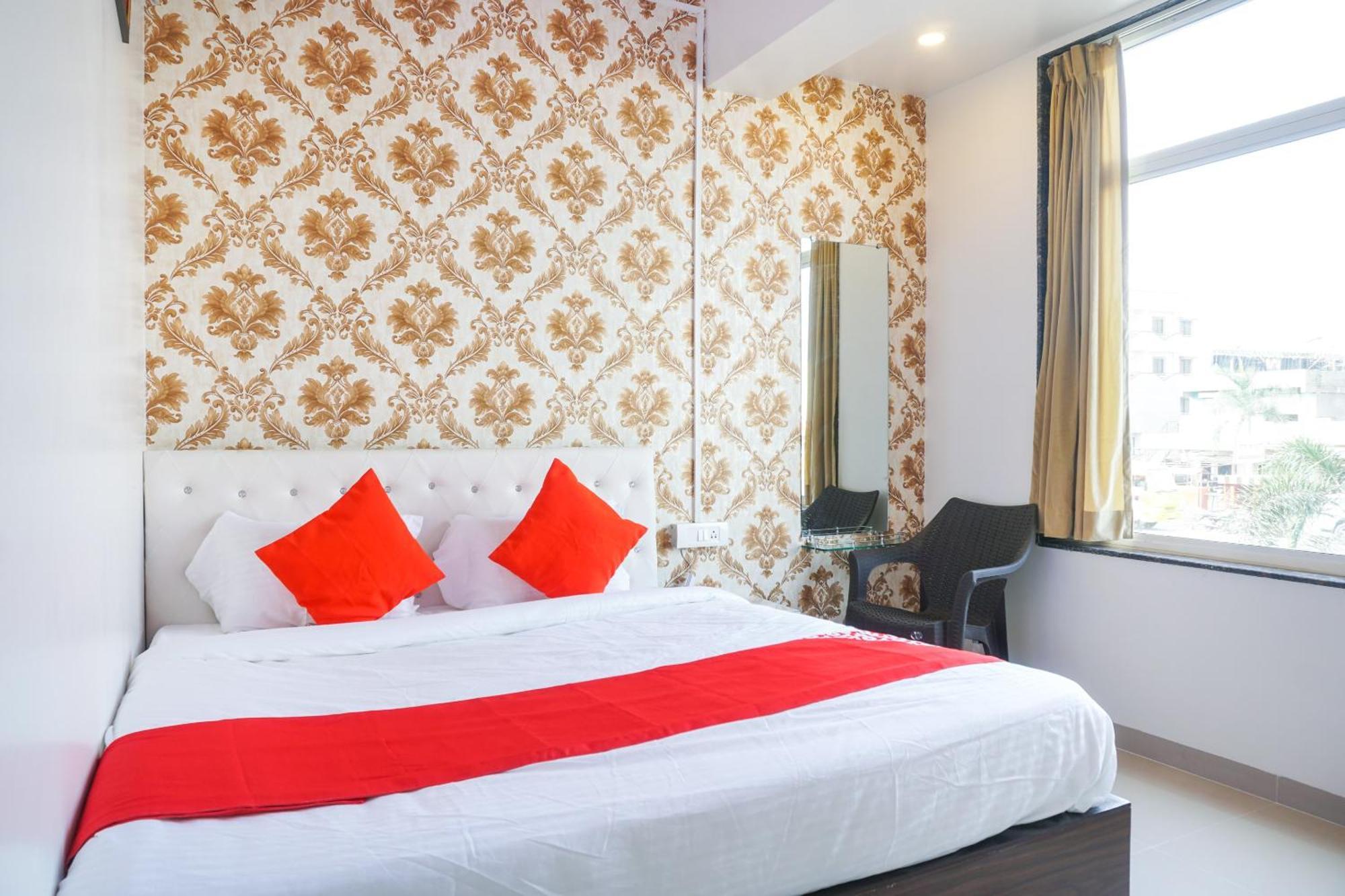 Hotel O Nitya Executive Phursungi Dış mekan fotoğraf