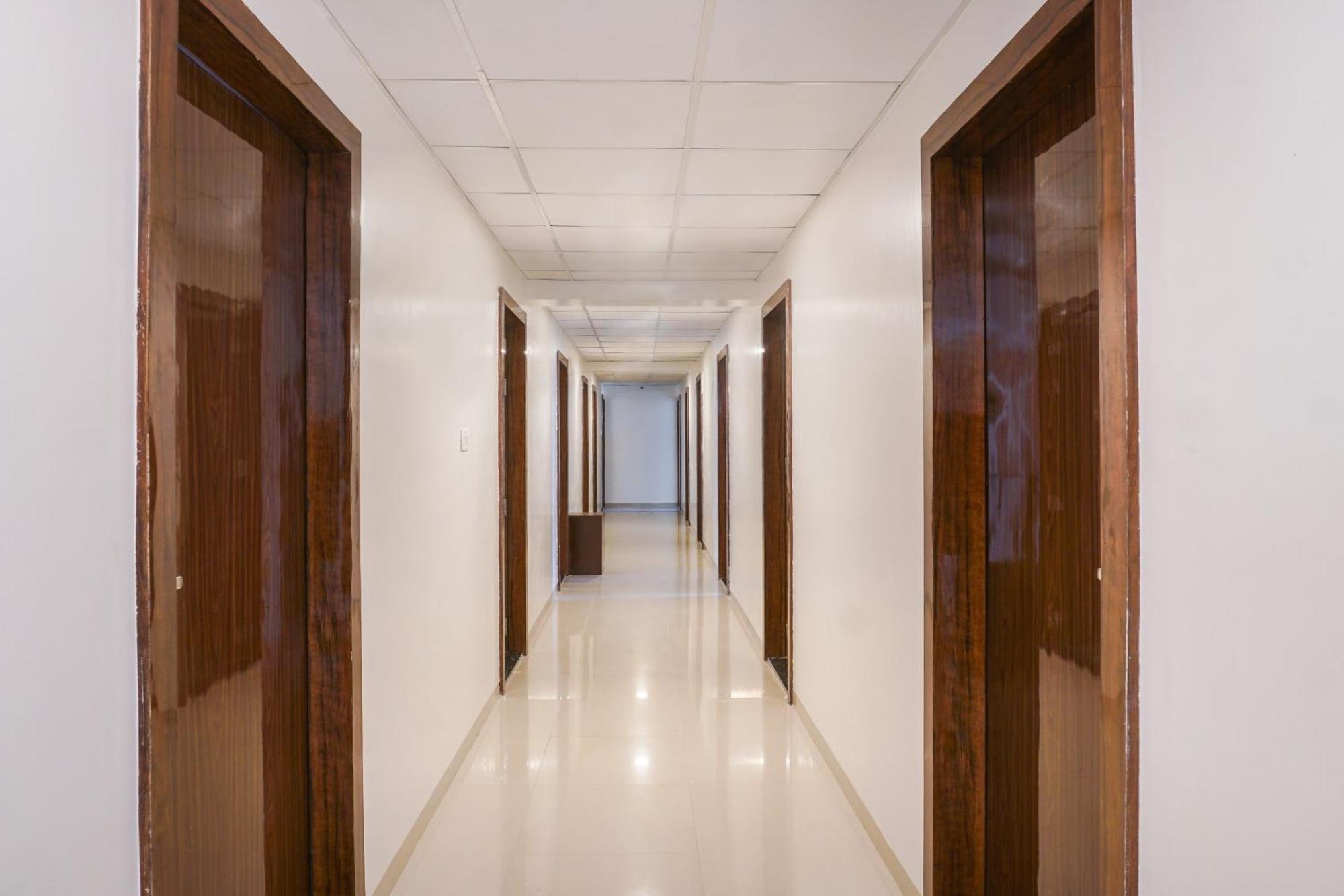 Hotel O Nitya Executive Phursungi Dış mekan fotoğraf