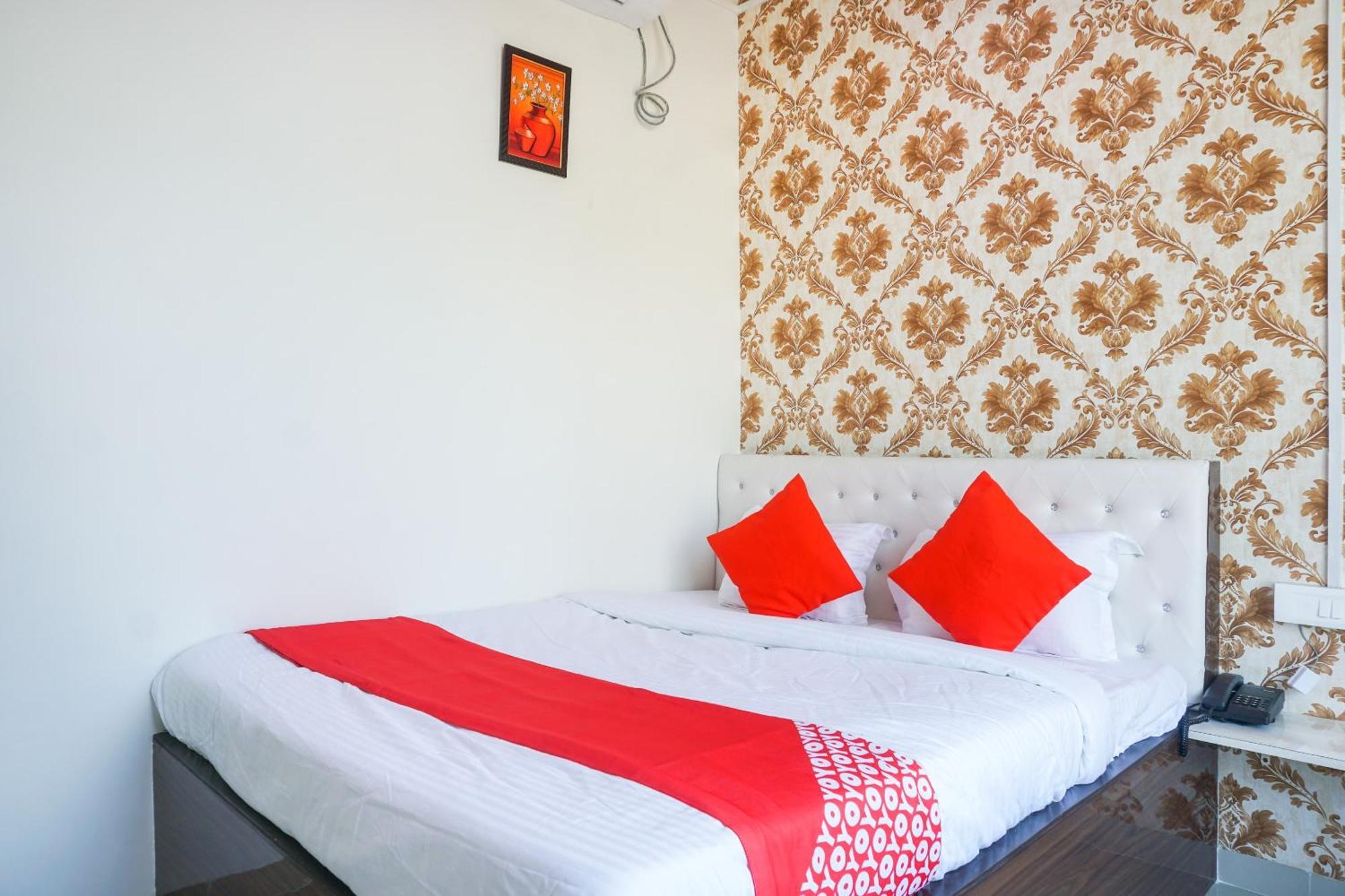 Hotel O Nitya Executive Phursungi Dış mekan fotoğraf