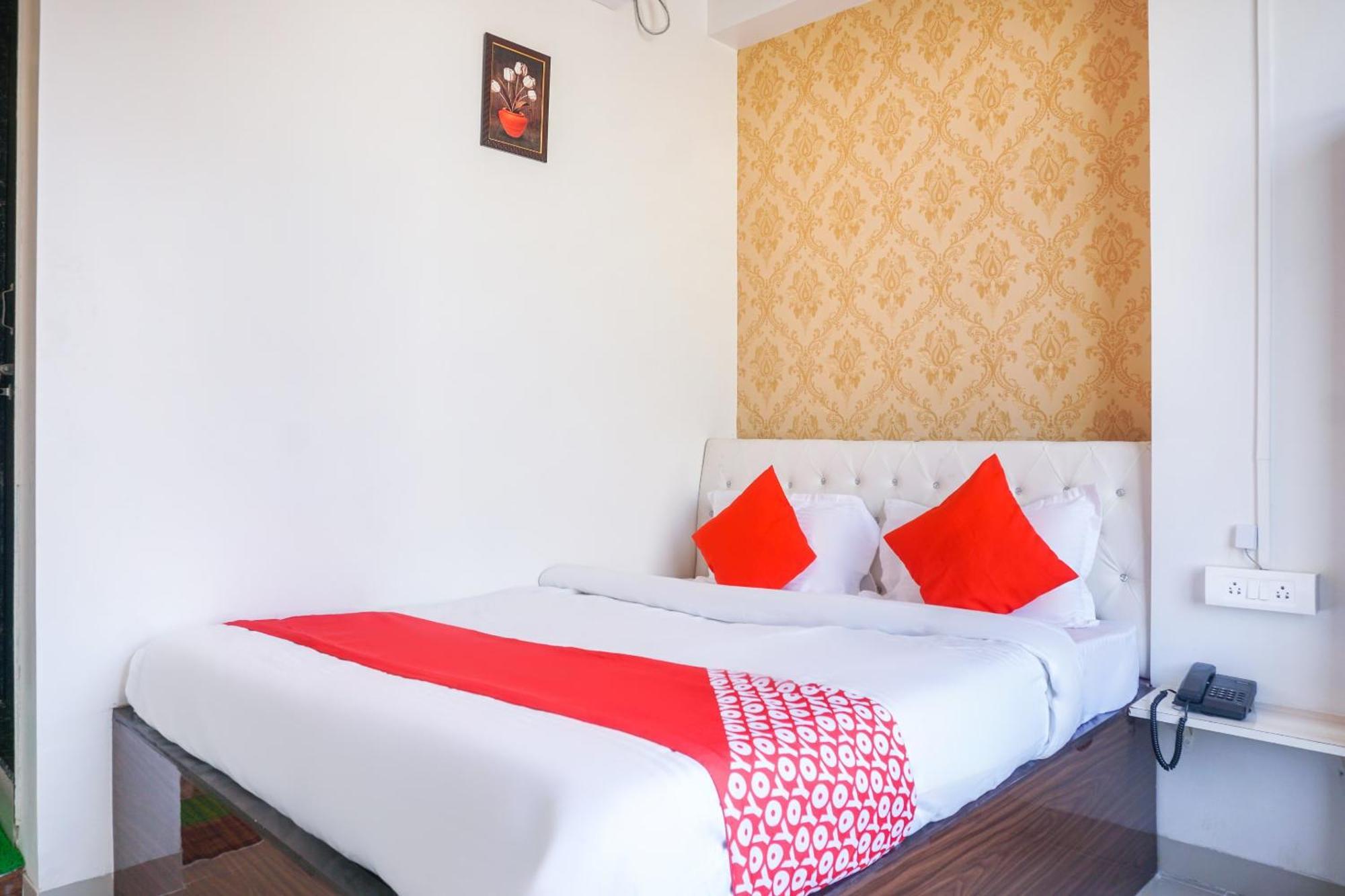 Hotel O Nitya Executive Phursungi Dış mekan fotoğraf