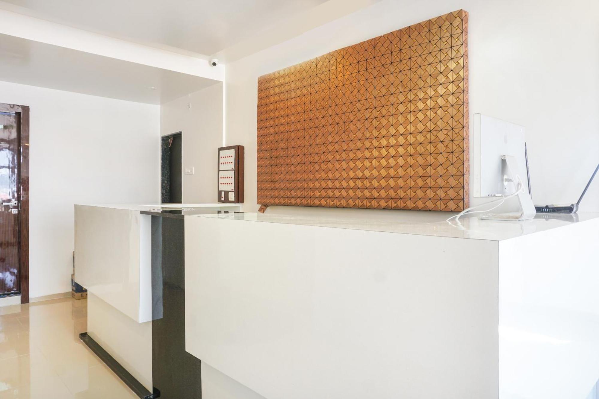 Hotel O Nitya Executive Phursungi Dış mekan fotoğraf