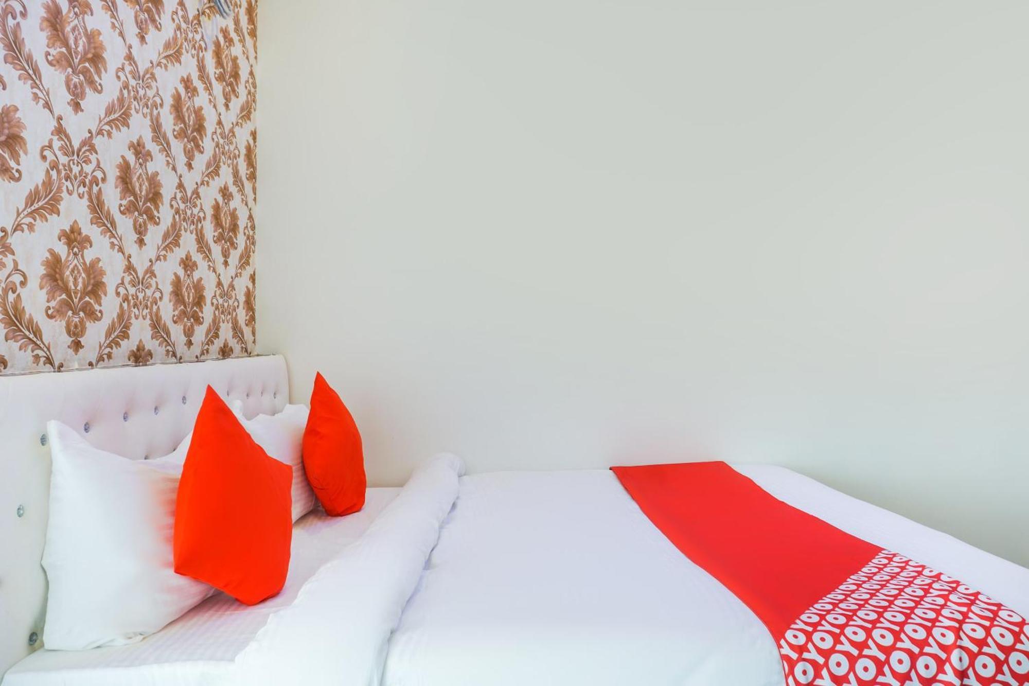 Hotel O Nitya Executive Phursungi Dış mekan fotoğraf