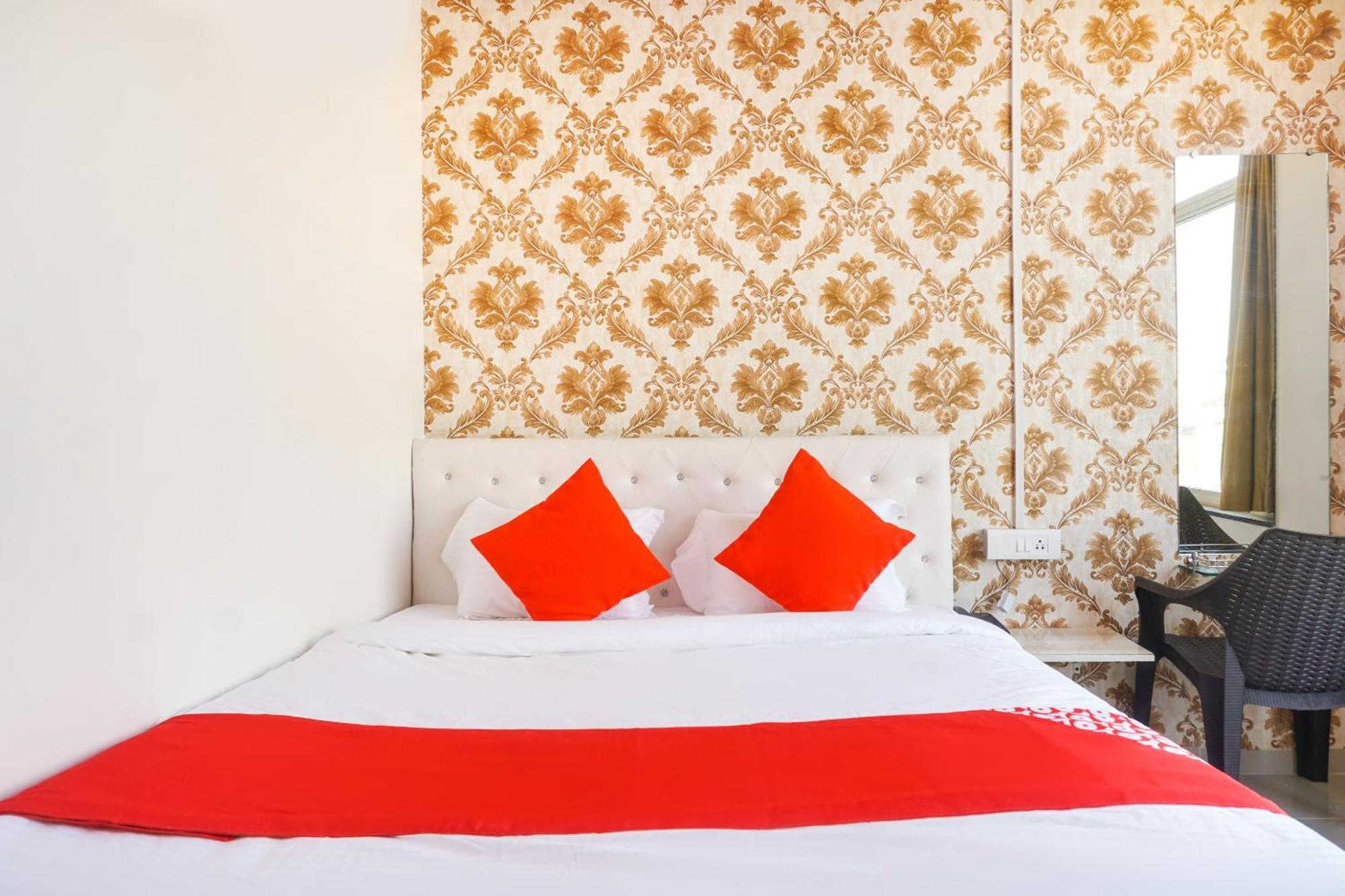 Hotel O Nitya Executive Phursungi Dış mekan fotoğraf